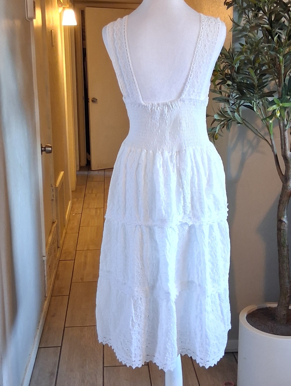 Bigg Bull Lace Tiered Midi Dress Sleeveless White SzS Fairy Summer Bohemian - Picture 3 of 16